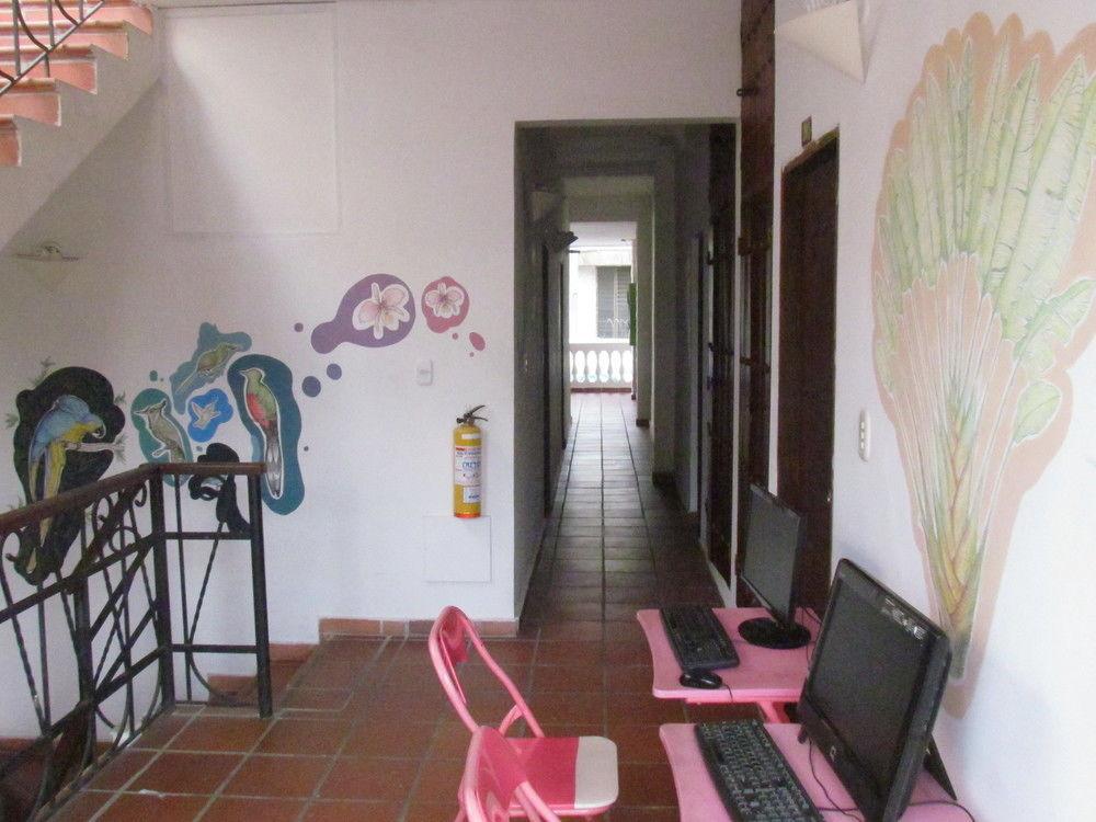 Fátima Hostel Santa Marta Esterno foto